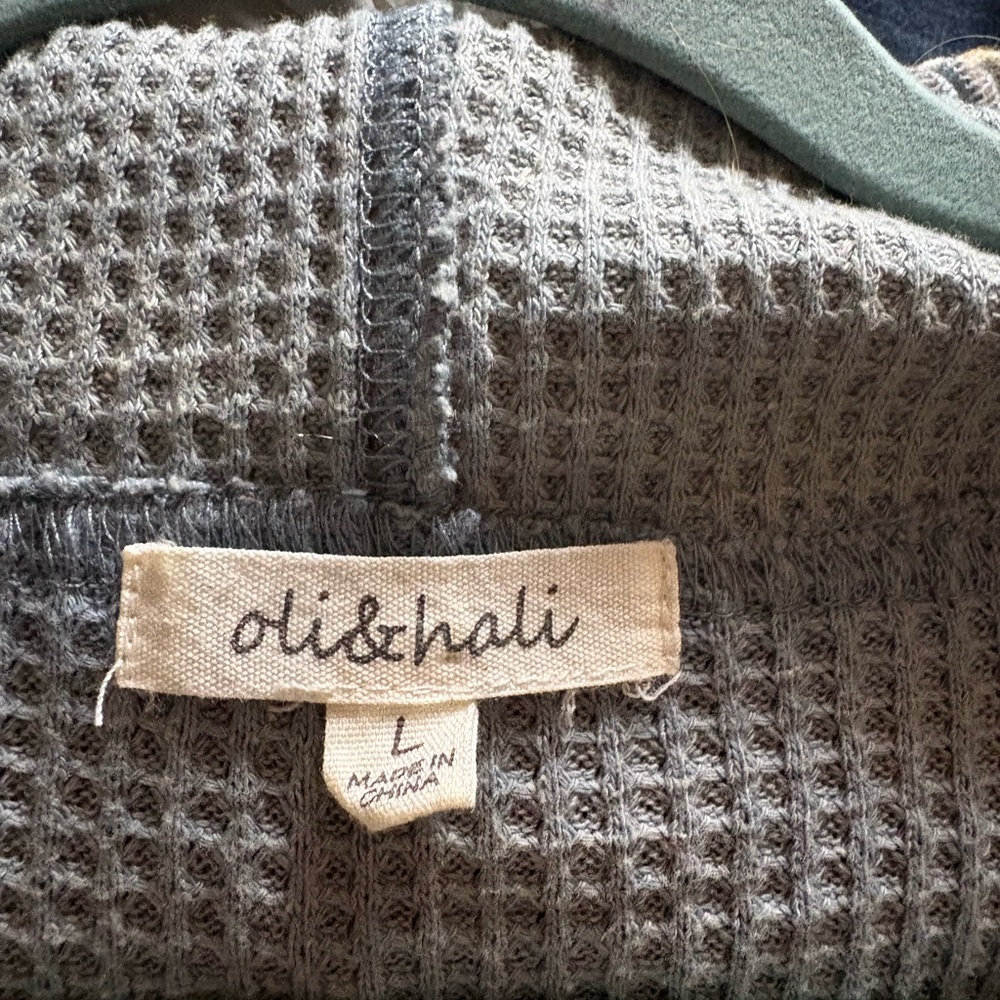 Olis & Hali Gray Waffle Knit Sweater
